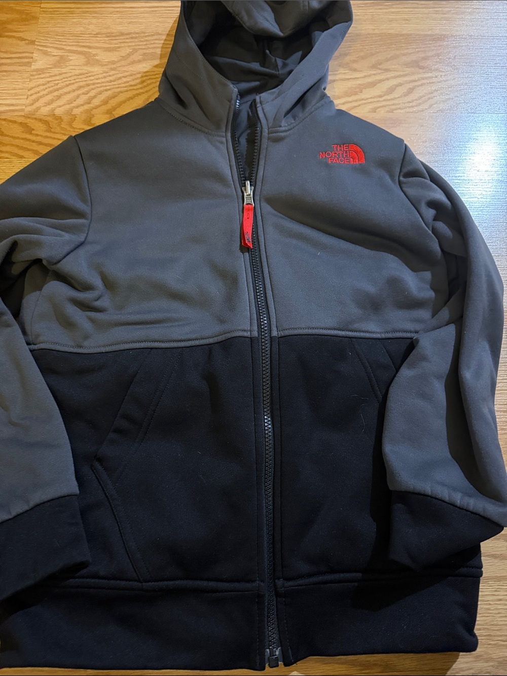 The North Face Kids Black Hooded Puffer Jacket with Red Zipper Pull - Picture 2 of 3